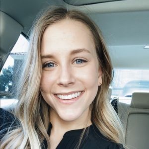 Meet your Posher, Paige